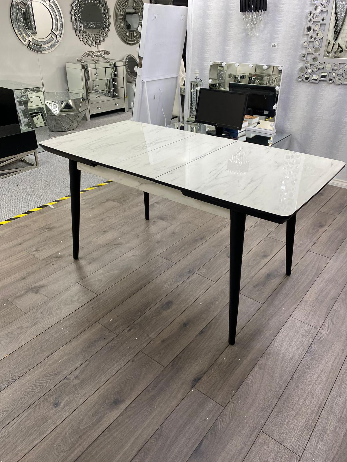 Stunning Extending Dining Table and 4 Chairs Complete Set